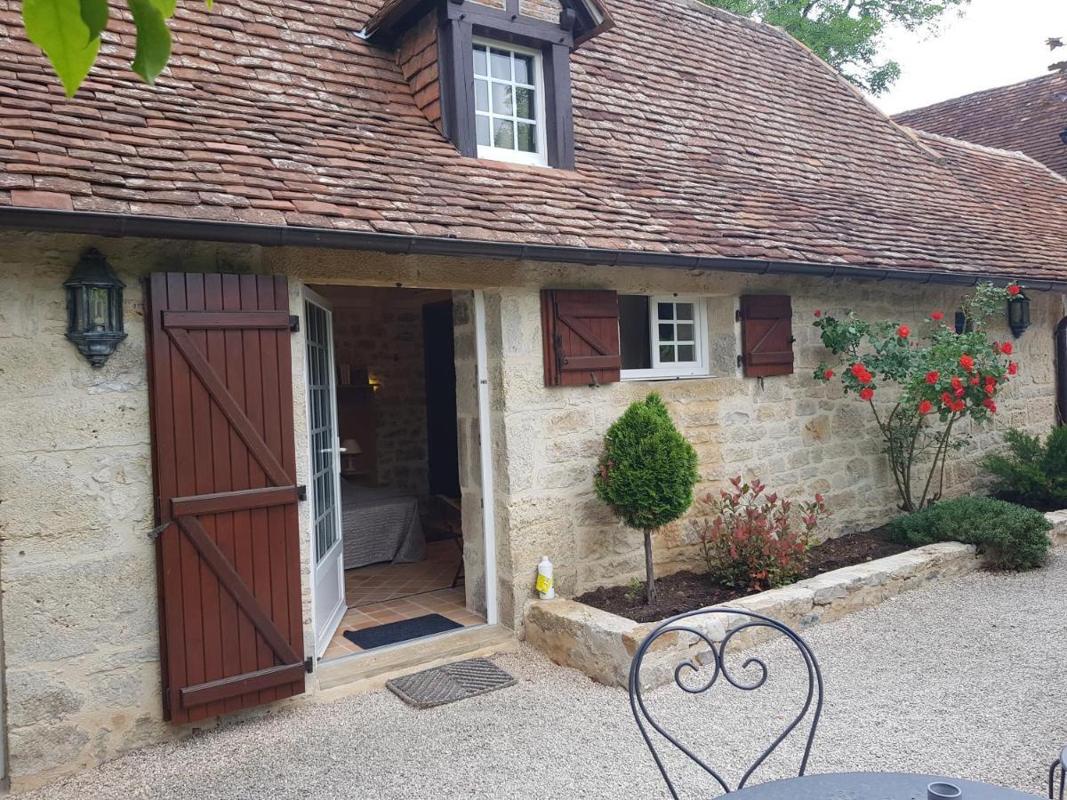 Moulin Du Soustre Acomodação com café da manhã Cavagnac Exterior foto
